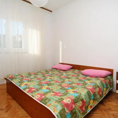 Apartamento With Parking Space Supetar, Brac - 6035 *