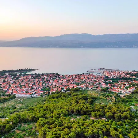 Apartment With Parking Space Supetar, Brac - 6035