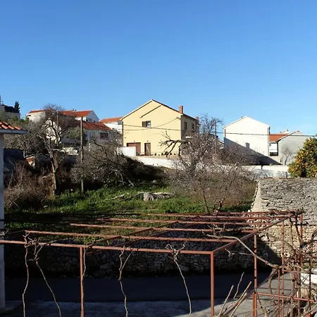 Appartement With Parking Space Supetar, Brac - 6035 Supetar